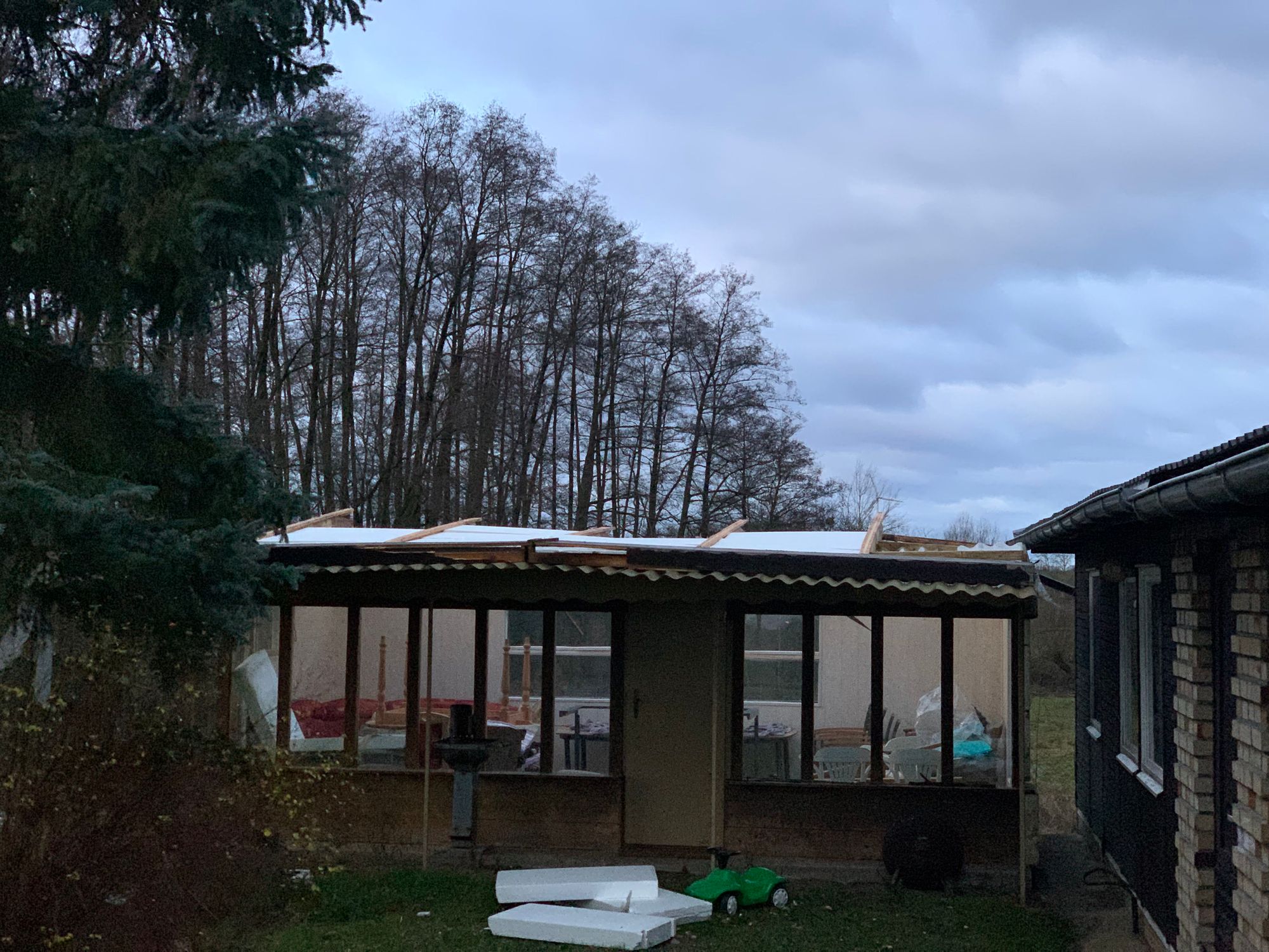 Alpholz – Gartenhaus GmbH Hanna 40, Sauna & schlechtes Timing